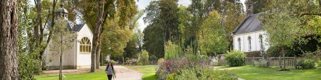 Allée du Parc Thermal de Contrexéville