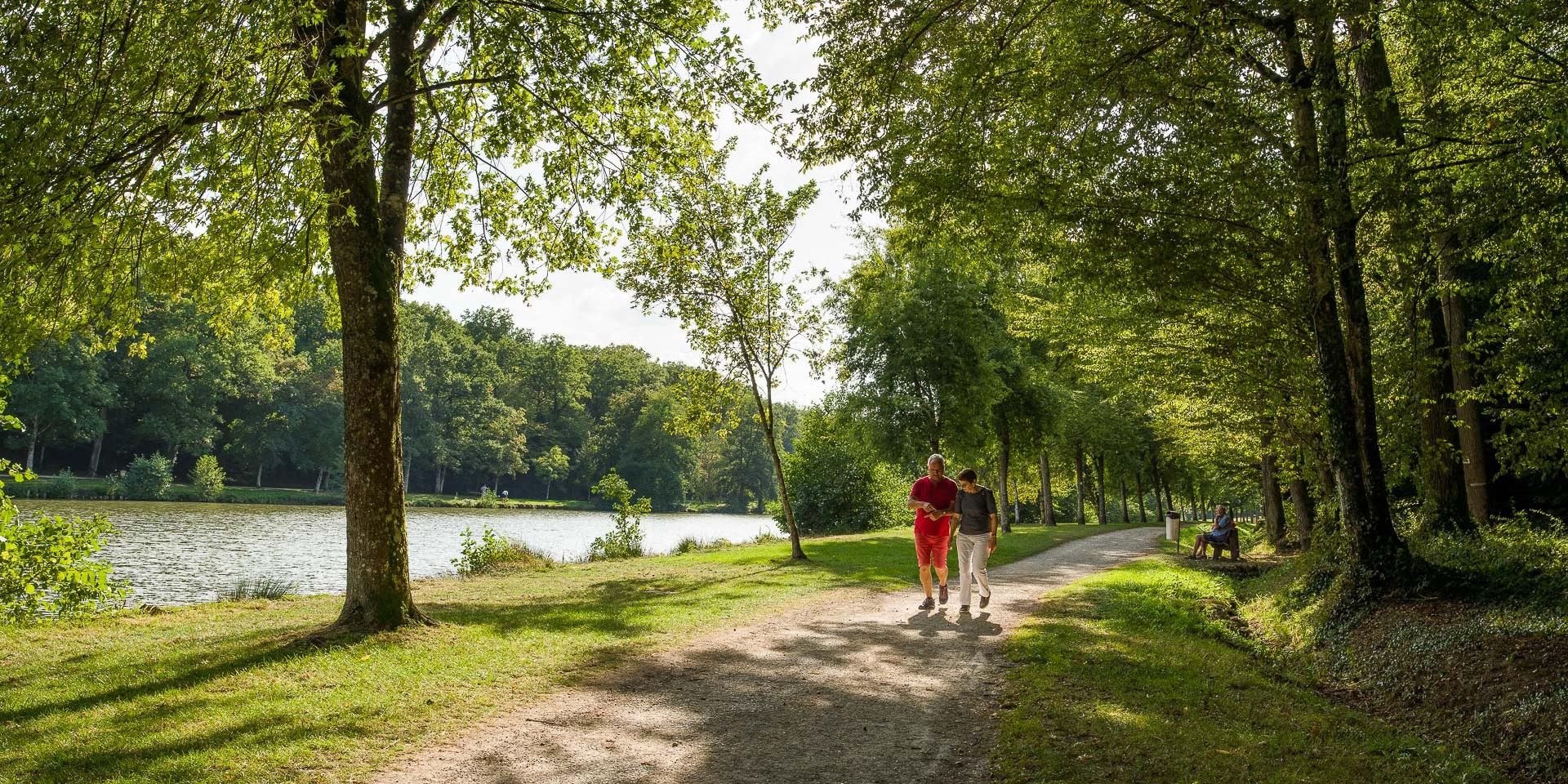 Lacs De La Folie walk Contrexéville ©j. Baudoin Industrial Photographer