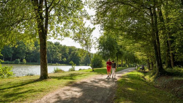 Lacs De La Folie walk Contrexéville ©j. Baudoin Industrial Photographer