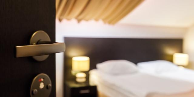 Hotel Room, Hotel, Bedding.